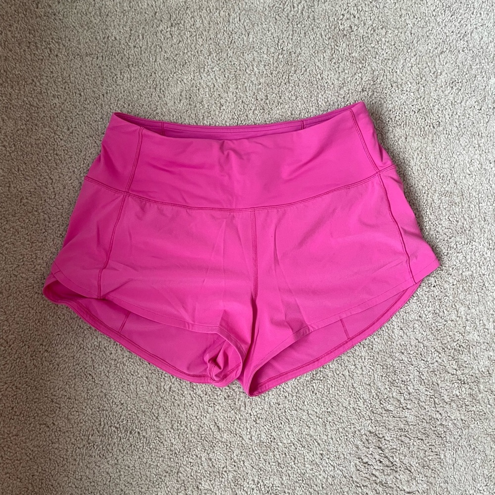 Lululemon Speed Up High Rise lined short Hot Pink Size 6   2.5”